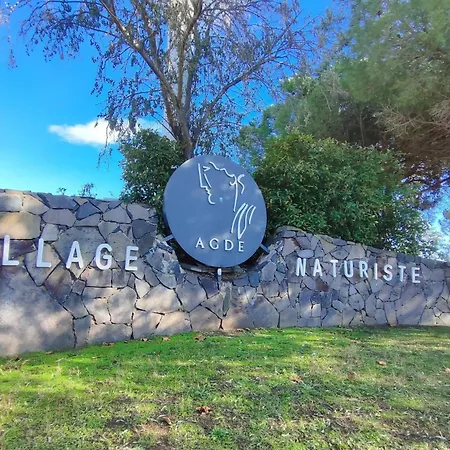 232, Heliopolis Ab, Village Naturiste * Agde